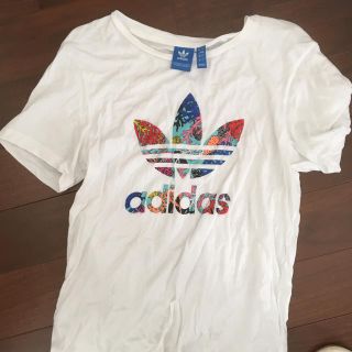 アディダス(adidas)のadidas  Tシャツ(Tシャツ/カットソー(半袖/袖なし))