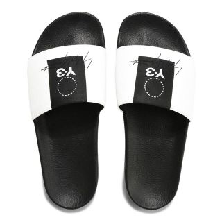 Y-3(サンダル ・ ホワイト/白色系)のフリマアイテム一覧 Y-3(サンダル ・ ホワイト/白色系)のフリマアイテム一覧