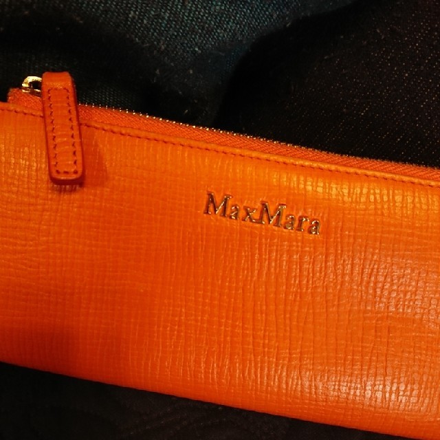 Max Mara(マックスマーラ)の長財布 鮮やかなオレンジ 早い者勝ち レディースのファッション小物(財布)の商品写真