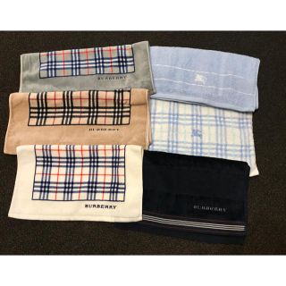 バーバリー(BURBERRY)のmonchu様専用　　バーバリー　フェイスタオル　ハンドタオル(タオル/バス用品)