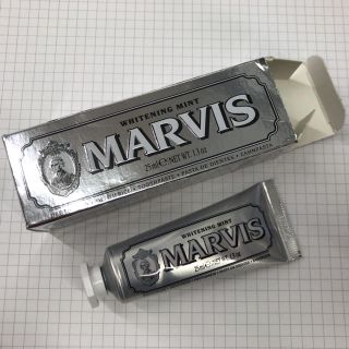 マービス(MARVIS)の【12/29-1/6発送不可】 ☆MARVIS 歯磨き粉 ホワイトニングミント(歯磨き粉)