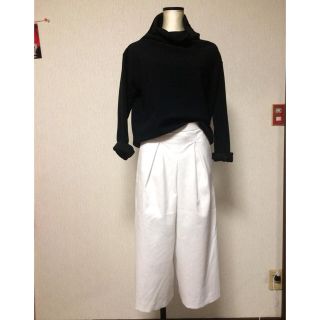 ザラ(ZARA)のZARA♡ホワイトガウチョパンツ未使用！(クロップドパンツ)