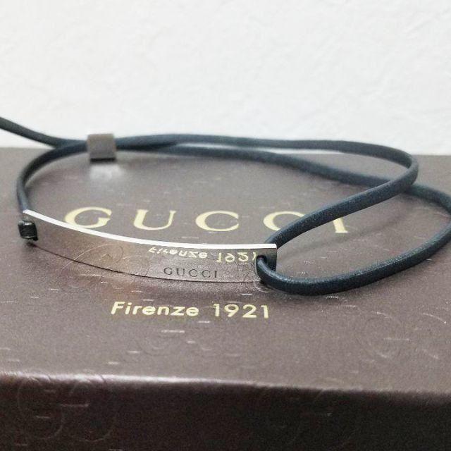 Gucci - ☆新品☆未使用☆Gucci グッチ プレートロゴチョーカー(革紐)の通販 by mimi's shop