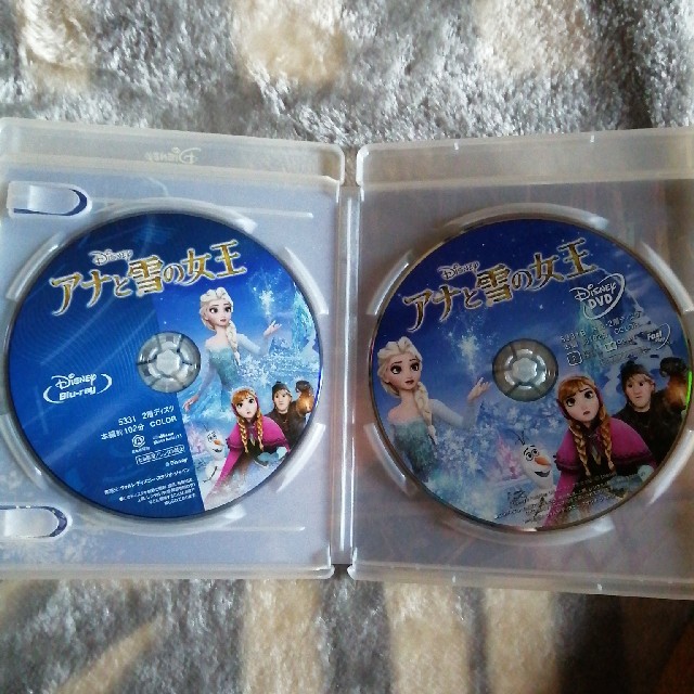 Disney(ディズニー)のkirakira☆様専　アナと雪の女王　MovieNEX Blu-ray　2枚組 エンタメ/ホビーのDVD/ブルーレイ(舞台/ミュージカル)の商品写真