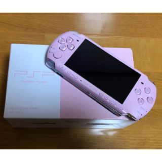 プレイステーションポータブル(PlayStation Portable)のPSP ソフト付き(携帯用ゲーム機本体)