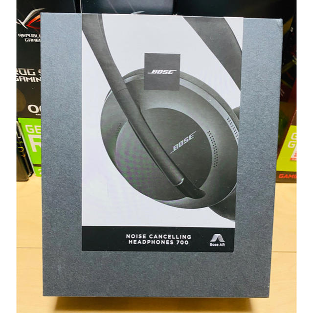 ヘッドフォン/イヤフォンBOSE noise cancelling headphones 700 新品