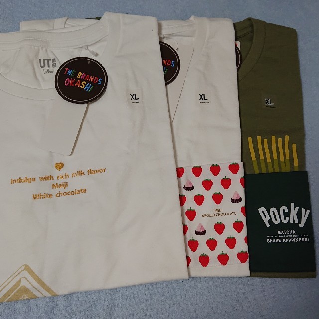 UNIQLO(ユニクロ)のユニクロ 明治 コラボTシャツ×3枚 レディースのトップス(Tシャツ(半袖/袖なし))の商品写真