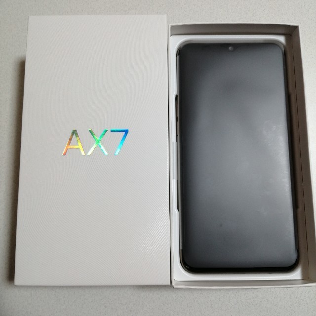 ANDROID(アンドロイド)のOPPO AX7 GOLD(オッポ AX7 ゴールド) スマホ/家電/カメラのスマートフォン/携帯電話(スマートフォン本体)の商品写真