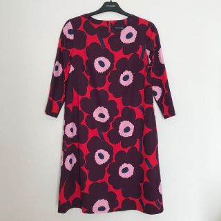 マリメッコ(marimekko)のmarimekko マリメッコ ウニッコ 34 ワンピース 赤 紫(ひざ丈ワンピース)