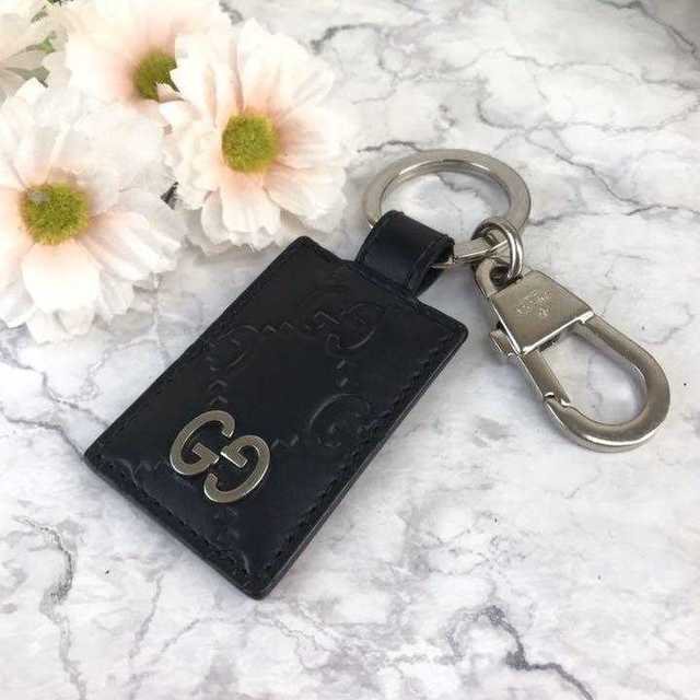 ブライトリング ベントレー スーパーコピー時計 - Gucci - ❤セール❤ GUCCI グッチ キーホルダー シグネチャー レザー キーリングの通販 by 即購入歓迎shop