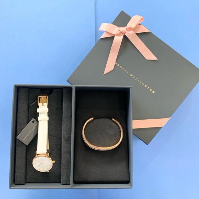 Daniel Wellington - 新品■Daniel Wellington ダニエルウェリントン 腕時計 バングルの通販 by cotton and pink♡'s shop