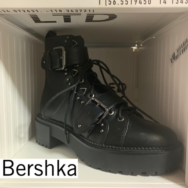 【新品未使用】アンクルブーツ Bershka ベルシュカ 1