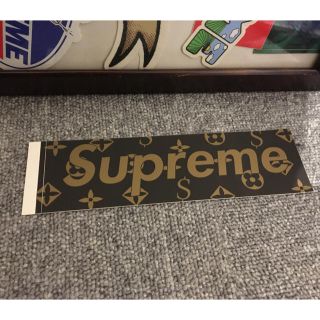 シュプリーム(Supreme)のSUPREME ステッカー　モノグラム  ブラウン(その他)