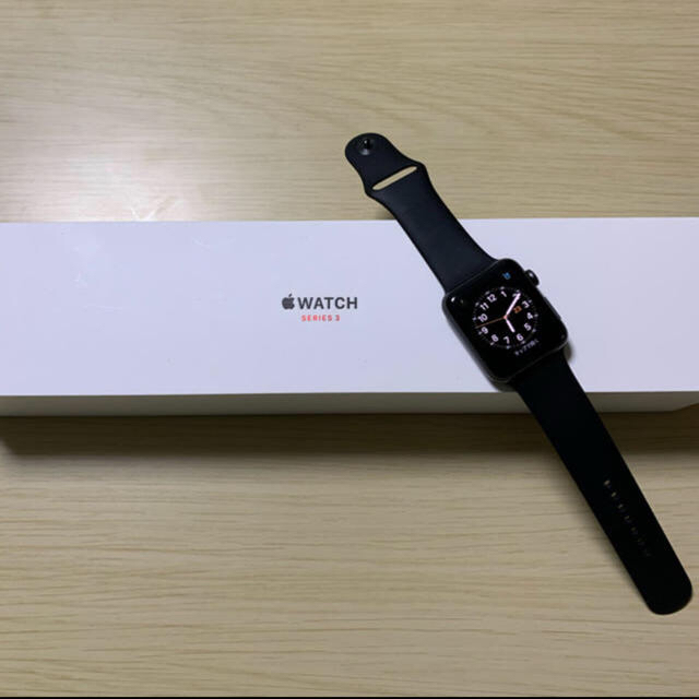 Apple Watch(アップルウォッチ)のアップルウォッチ　Apple Watch series3 セルラー42mm メンズの時計(腕時計(デジタル))の商品写真