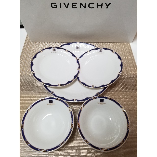 GIVENCHY　大皿&　小皿&　深皿　　　ジバンシー　食器セット | フリマアプリ ラクマ
