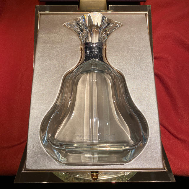 Baccarat(バカラ)の【希少】Hennessy Paradis imperial 空き瓶 バカラ【値】 食品/飲料/酒の酒(ブランデー)の商品写真