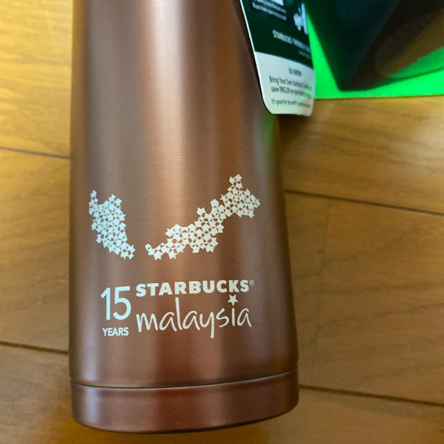 Starbucks Coffee(スターバックスコーヒー)の新品未使用品！マレーシアのスターバックス15周年限定タンブラー インテリア/住まい/日用品のキッチン/食器(タンブラー)の商品写真