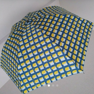 コッカ cocca 窓mado 雨傘 折りたたみ傘 ブルー×黄色   北欧的(傘)
