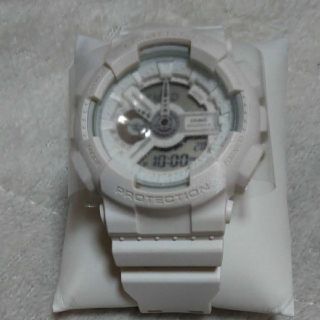 ジーショック(G-SHOCK)のG-SHOCK 白　速度計測機能　新品　プレゼント(腕時計(アナログ))