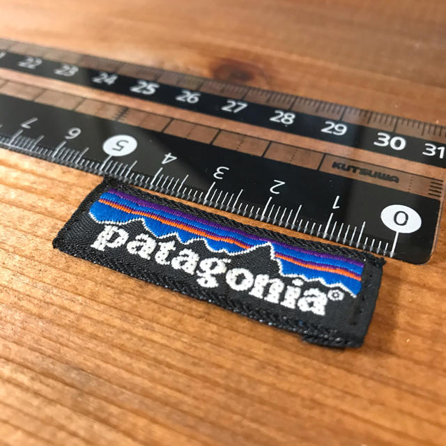 patagonia(パタゴニア)のPatagonia タグワッペン　正規品 ハンドメイドの素材/材料(各種パーツ)の商品写真