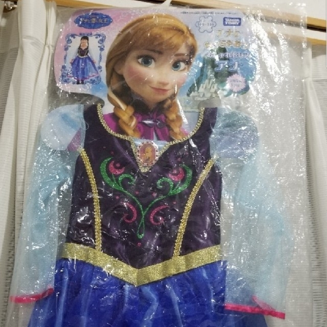 アナと雪の女王(アナトユキノジョオウ)の未開封品 おしゃれドレス アナ エンタメ/ホビーのコスプレ(衣装)の商品写真