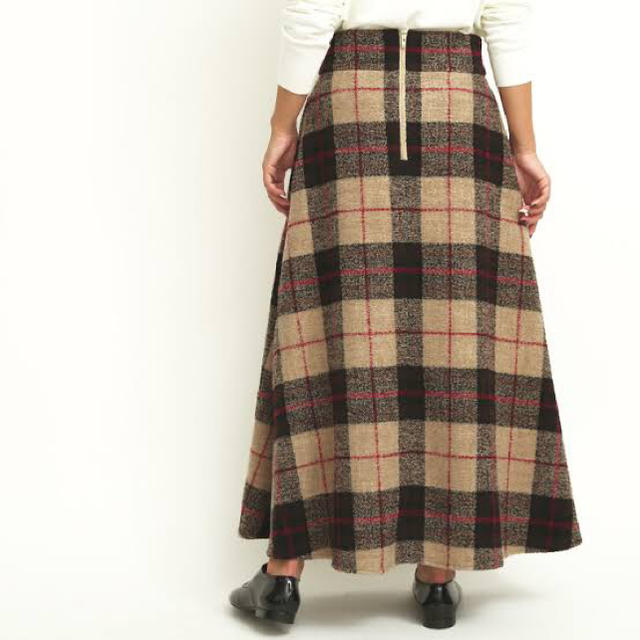 Mila Owen(ミラオーウェン)の値下げ　MilaOwen 大柄チェックマキシスカート 0 レディースのスカート(ロングスカート)の商品写真
