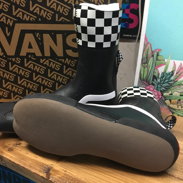 VANS(ヴァンズ)のVANS サーフブーツ Hi スポーツ/アウトドアのスポーツ/アウトドア その他(サーフィン)の商品写真