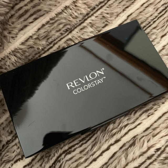 REVLON(レブロン)のカラーステイ UVパウダー ファンデーションケース ♡ コスメ/美容のベースメイク/化粧品(ファンデーション)の商品写真