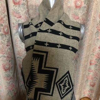 ペンドルトン(PENDLETON)の《テラYUす様専用》レディース&メンズ★ペンドルトン★ネイティブ柄マフラー(マフラー/ショール)