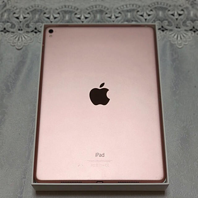 Apple(アップル)の(ジャンク品) iPad Pro 9.7 128GB Wi-Fi ローズゴールド スマホ/家電/カメラのPC/タブレット(タブレット)の商品写真