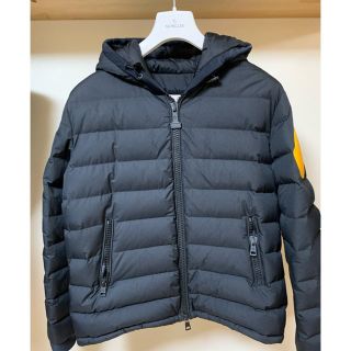 MONCLER - モンクレール オフホワイト ダウンジャケット DINARD