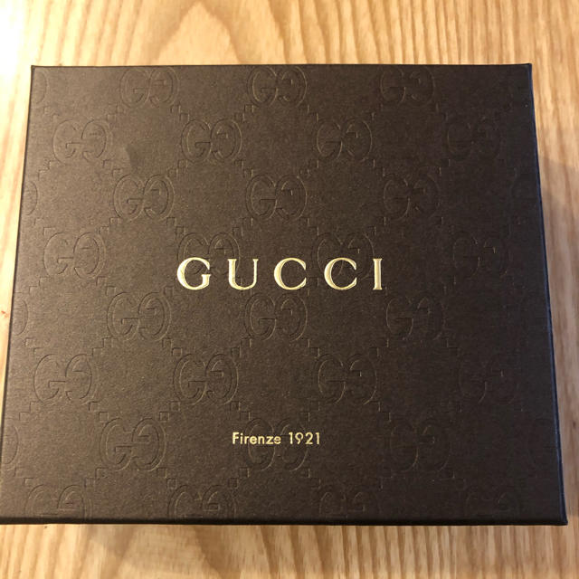 Gucci - GUCCI、折りたたみ財布の通販 by 聖闘士惺弥's shop