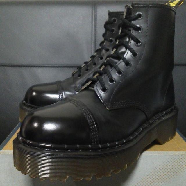 Dr.Martens(ドクターマーチン)の【激レア】Dr.Martens 英国製 クレイジーボム UK9 厚底 8ホール メンズの靴/シューズ(ブーツ)の商品写真