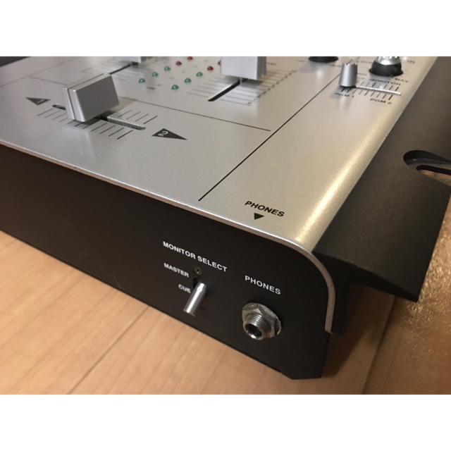 vestax VMC-002 美品 楽器のDJ機器(DJミキサー)の商品写真