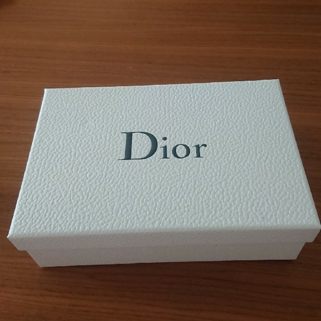 Christian Dior - 新品未使用 Christian Dior 箱 リボンの通販 by nastro…♡'s shop