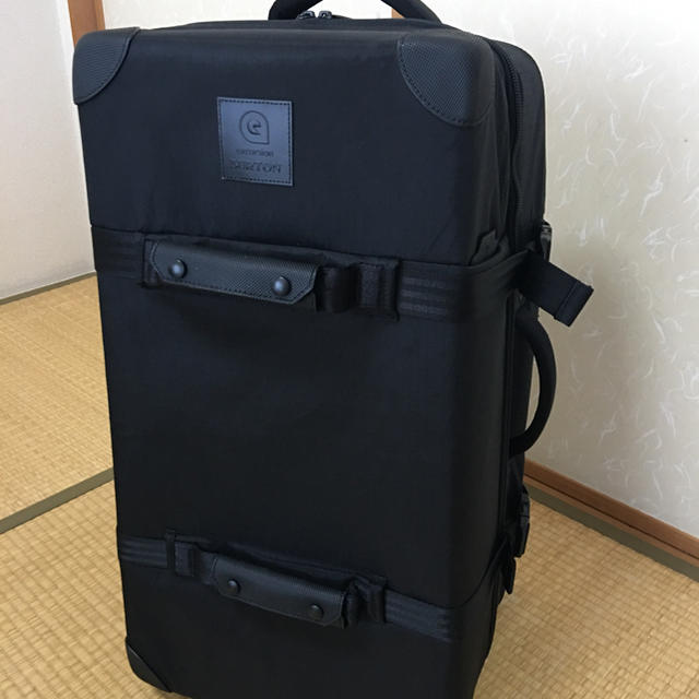 HEADPORTER(ヘッドポーター)のヘッドポーター × バートン Wheelie Double Deck 86L メンズのバッグ(トラベルバッグ/スーツケース)の商品写真