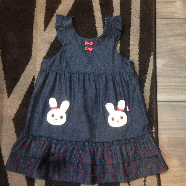 mikihouse(ミキハウス)のミキハウスデニムワンピ キッズ/ベビー/マタニティのキッズ服女の子用(90cm~)(ワンピース)の商品写真