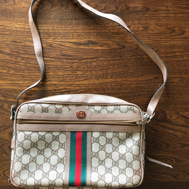 Gucci - ショルダーバッグ　即購入禁止。の通販 by のこた's shop