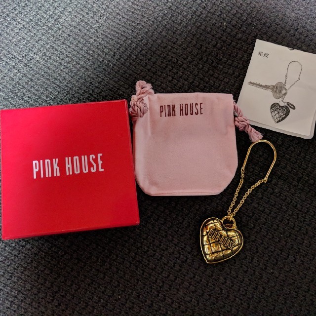 PINK HOUSE(ピンクハウス)のPINK HOUSE　チャーム　非売品 レディースのファッション小物(キーホルダー)の商品写真