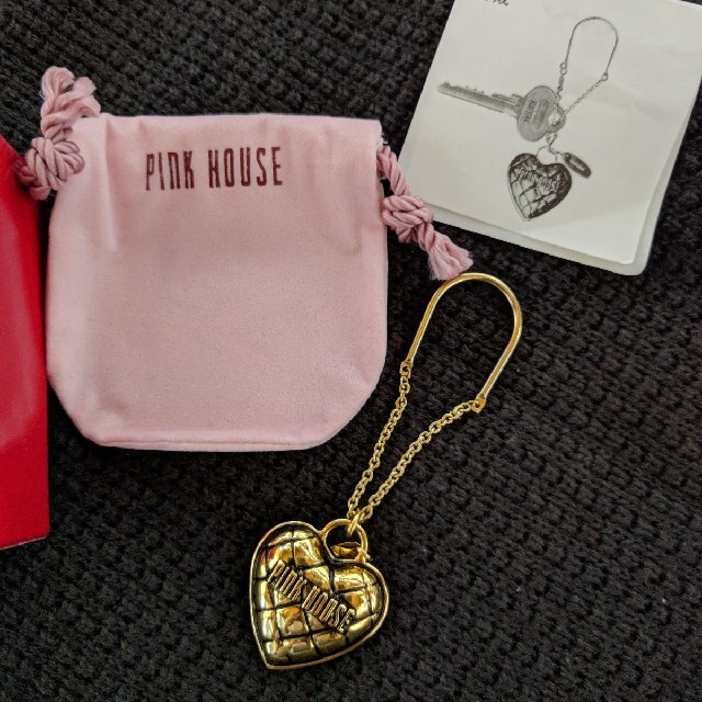 PINK HOUSE(ピンクハウス)のPINK HOUSE　チャーム　非売品 レディースのファッション小物(キーホルダー)の商品写真