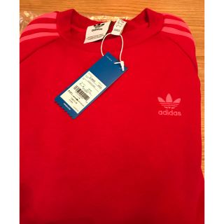 アディダス(adidas)のアディダス 裏起毛トレーナースウェツト 新品 男女兼用M  レッド(トレーナー/スウェット)