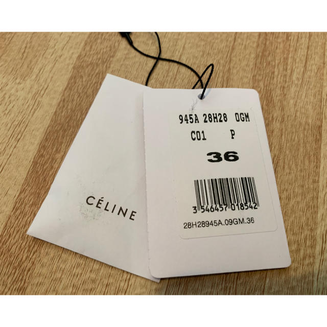 celine(セリーヌ)の専用⭐︎新品同様 celine セリーヌクロンビーコート レディースのジャケット/アウター(チェスターコート)の商品写真