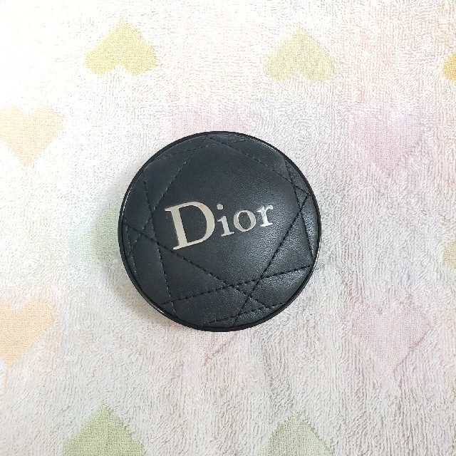 Dior(ディオール)のディオール　スキン　フォーエバー　クッション コスメ/美容のベースメイク/化粧品(ファンデーション)の商品写真