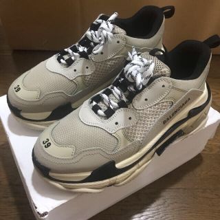 バレンシアガ(Balenciaga)の新品未使用 スニーカー トリプル S(スニーカー)