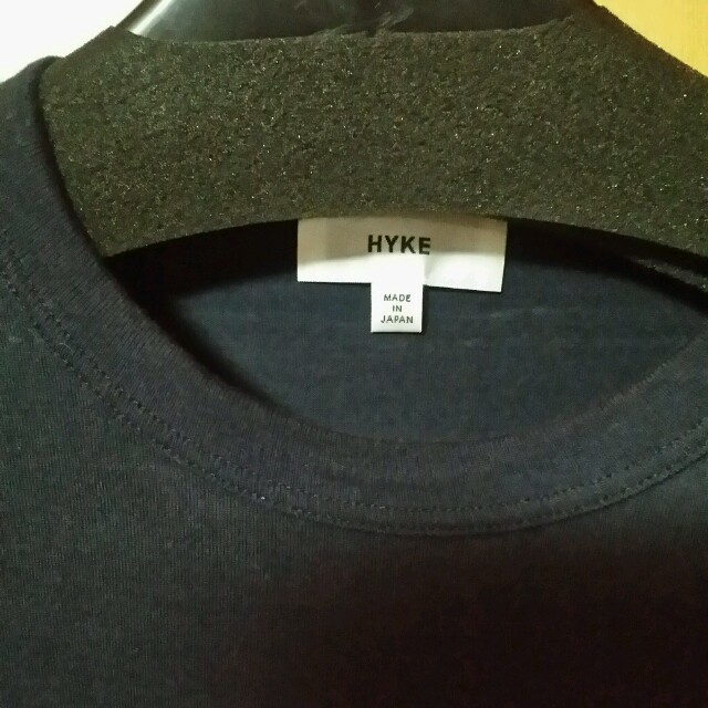 HYKE(ハイク)の大人気完売商品！HYKE ポケット付き レディースのトップス(Tシャツ(半袖/袖なし))の商品写真