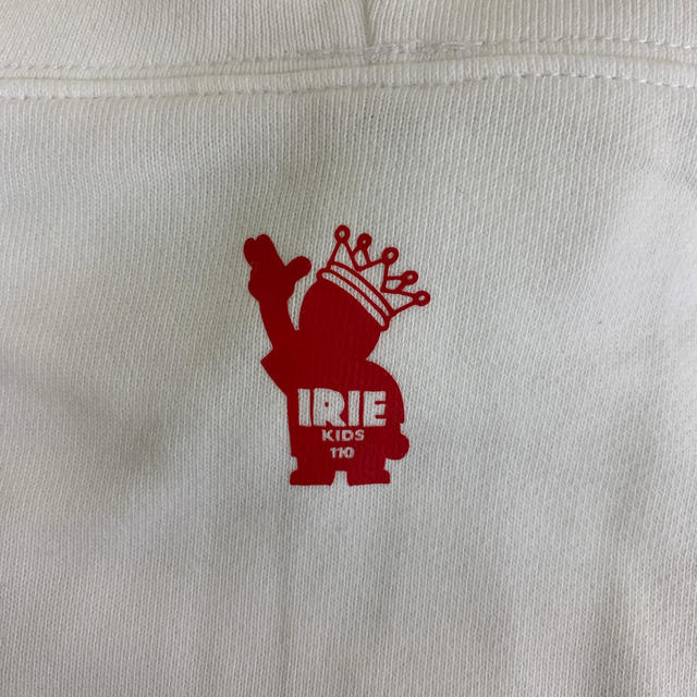 IRIE LIFE(アイリーライフ)の◆新品未使用◆irie life子供用パーカー　110サイズ　ホワイト キッズ/ベビー/マタニティのキッズ服女の子用(90cm~)(Tシャツ/カットソー)の商品写真