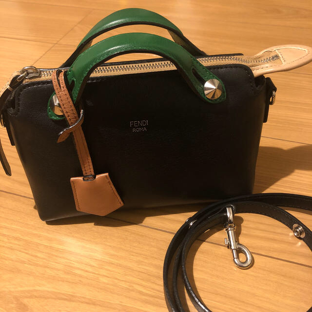 FENDI(フェンディ)のFENDI バイザウェイ  ミニ レディースのバッグ(ショルダーバッグ)の商品写真