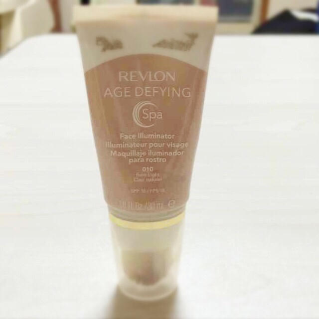 REVLON(レブロン)のレブロン リキッドベース コスメ/美容のベースメイク/化粧品(化粧下地)の商品写真