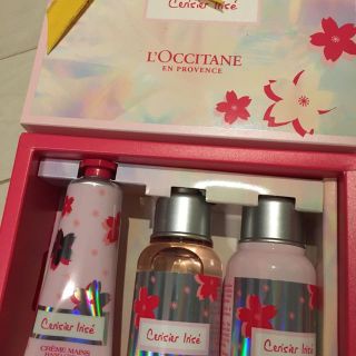 ロクシタン(L'OCCITANE)のロクシタン　チェリープリズム　ハンドクリーム　シャワージェル　ボディミルク(その他)