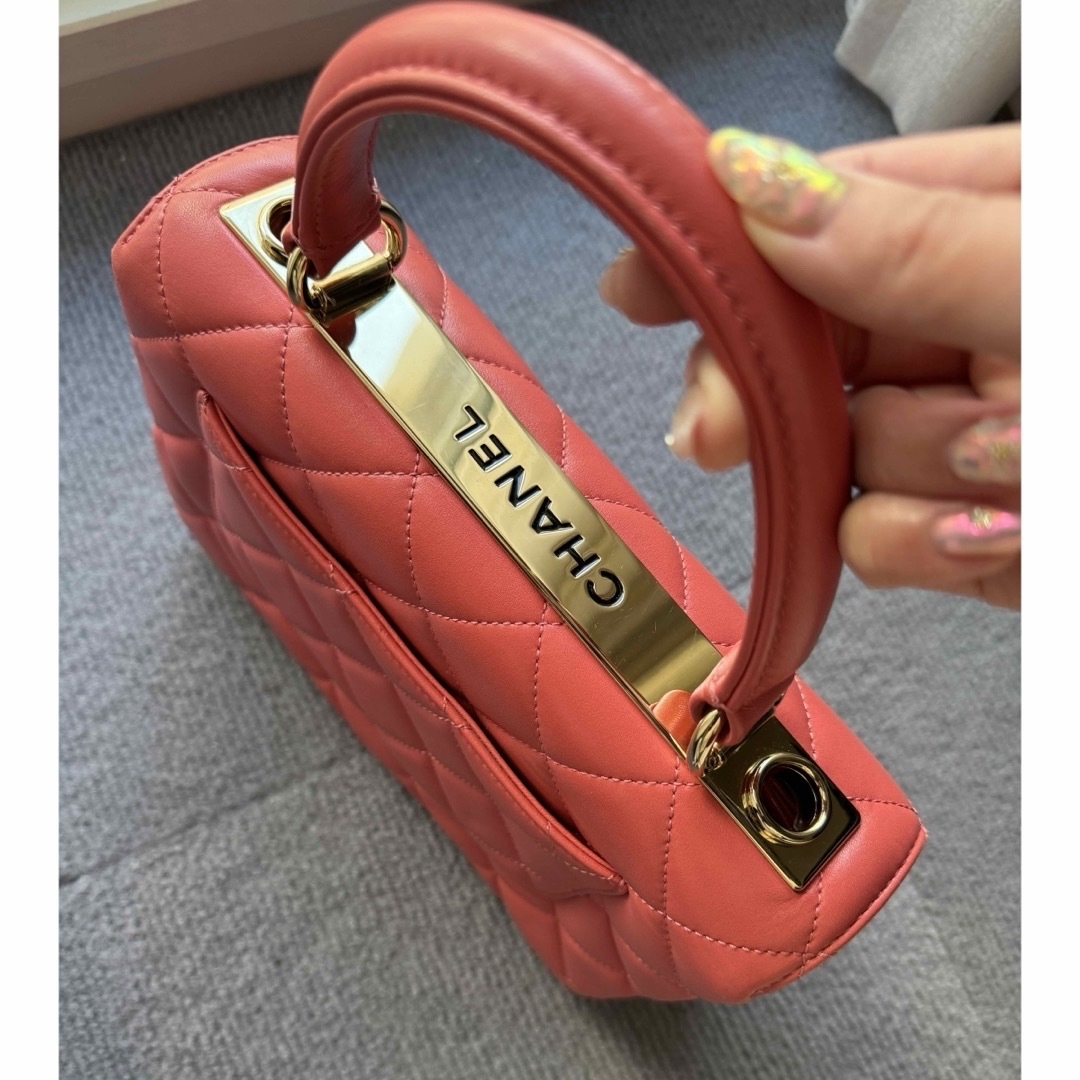 CHANEL(シャネル)のシャネルトップハンドルフラップバック レディースのバッグ(ショルダーバッグ)の商品写真